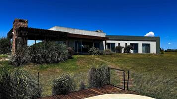 House | 3 bedrooms, Internet