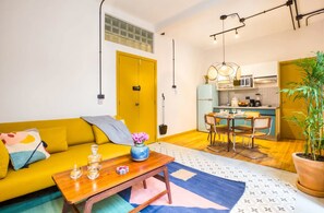 House | Exterior - Miravalle I 1 BDR Next to Parque Mexico in Condeza (Mexico City)