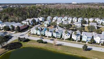 House | 5 bedrooms, Internet