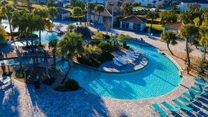 House | 9 bedrooms, Internet - Luxury 9BR Villa Poolside Bliss n Pool Table Fun (Kissimmee)