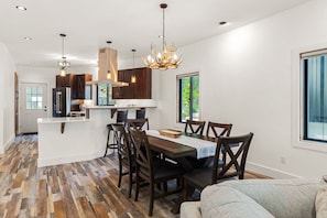 Villa | 3 bedrooms - Selkirk Chalet in Sandpoint (Sandpoint)