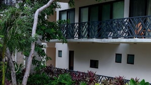 Apartment | 2 bedrooms, high-speed internet - 2 BR Apartment With Spacious Loft Close From Beach Zone (Tulum)