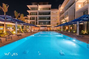 2 bedrooms, Internet - 2 Br Steps Away From the Beach Heated Pool (Playa del Carmen)