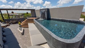 Apartment - 1 Br w Park Views in Condo w Gym Sauna Steam (Tulum)