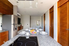 2 bedrooms, Internet - Luminous 2 BR With Roof Pool Close to Hotel Zone by Waves Management (Tulum)
