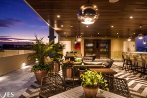 Apartment, Smoking | 2 bedrooms, Internet - 2 Br With Rooftop Pool and Stunning Ocean View (Playa del Carmen)