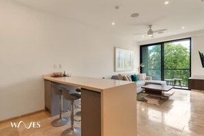 Apartment | 1 bedroom, Internet - Luminous 1 Br Steps Away From the Beach (Playa del Carmen)