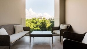 Apartment - 1 Br Steps From the Beach Roof w Ocean View (Playa del Carmen)