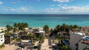 Unclassified image, 2 of 44, button - 3 Br Ocean Front PH With Stunning Views (Playa del Carmen)