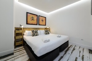 2 habitaciones, tabla de planchar con plancha, internet y ropa de cama 