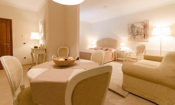 Loft | Premium bedding, in-room safe, iron/ironing board - Residenza Marchesi Pontenani (Florence)