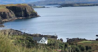 Luxury Apartment in absolutely stunning seafront location, Isle of Skye.