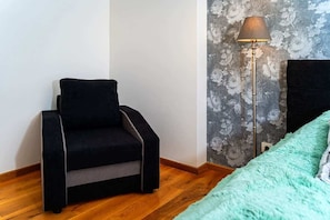 4 soverom, lydisolert, strykejern/-brett og reiseseng for barn