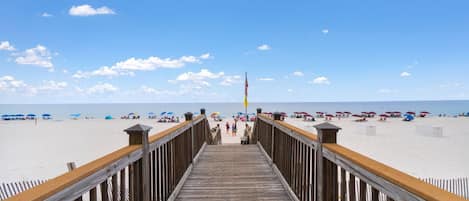 Condo, 1 King Bed with Sofa bed (Windemere 1206) | Beach