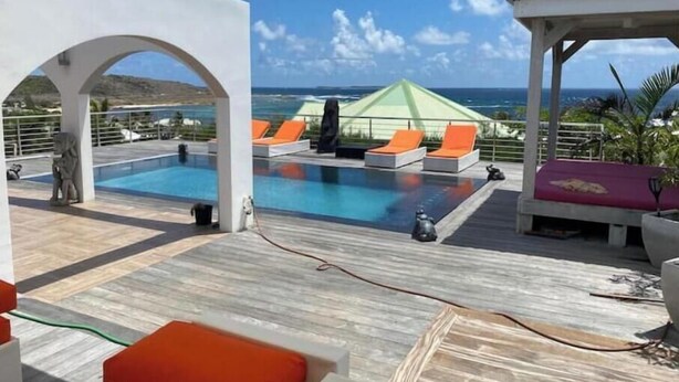 Pool - Charming 2-bedroom house in welcoming Saint Martin with AC, WiFi (saint martin)