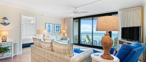 Lägenhet - 1 kingsize-säng med bäddsoffa (Perdido Towers East 503) | Vardagsrum | Tv