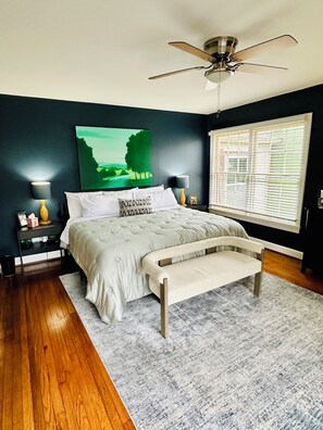 2 室のベッドルーム、アイロン / アイロン台、WiFi、ベッドシーツ