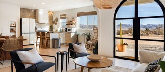 Golden Resort , Hot Tub, Yoga Room, Firepit