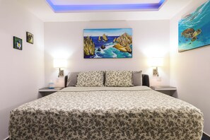 2 soverom, strykejern/-brett, wi-fi og sengetøy