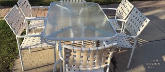 Eben-Ezer House, 7 mins to The Naval Base.