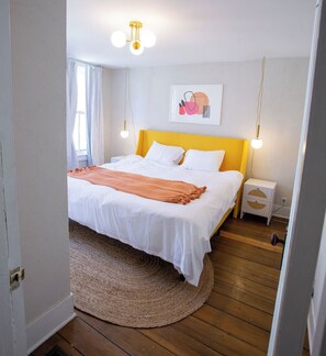 3 bedrooms, iron/ironing board, WiFi, bed sheets