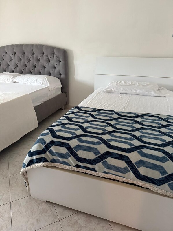 2 bedrooms, WiFi, bed sheets
