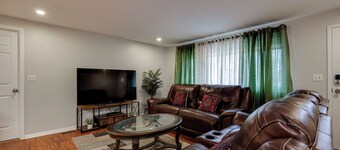 Charming 3-bedroom house in a quiet, peaceful and safe neighborhood in Kettering