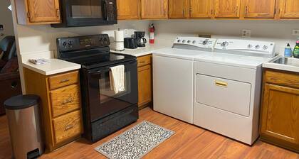 Charming 3-bedroom house in a quiet, peaceful and safe neighborhood in Kettering