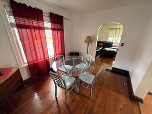 Dining - Cozy 2-bedroom cabin in Gilbert. Located close to RockHouse and Devil Anse Trail (Gilbert)