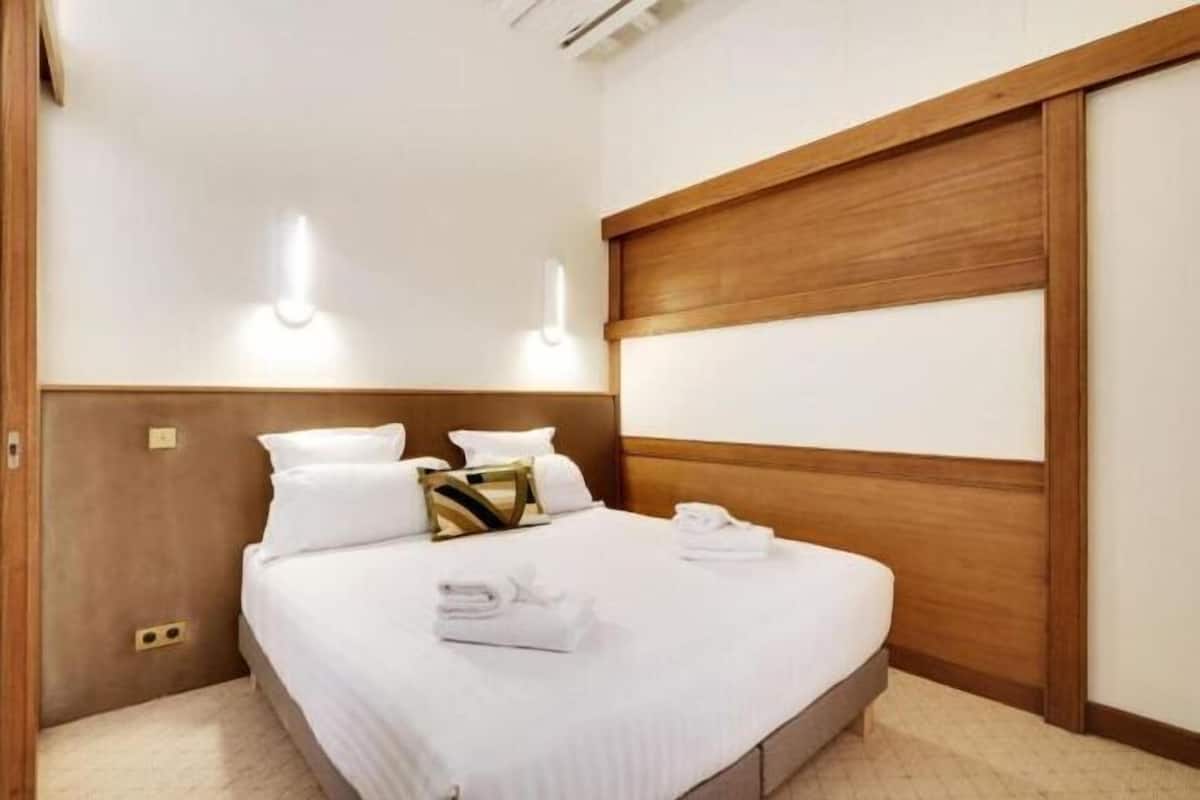 1 habitación, espacio para trabajar con laptop y wifi gratis