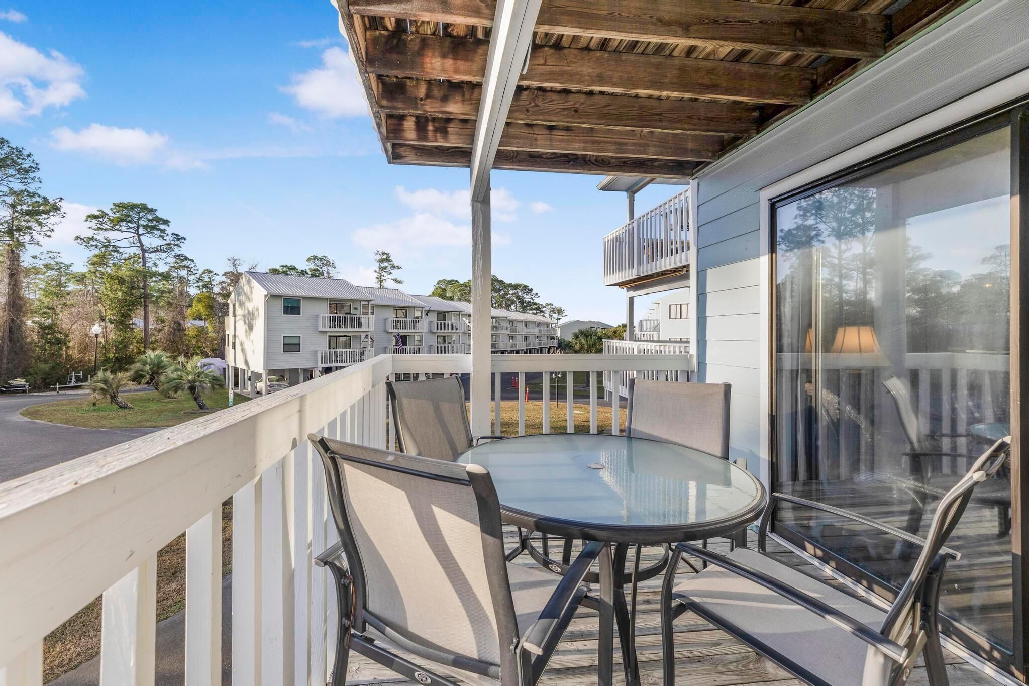 Huoneisto, useita sänkyjä (Bayview 55) | Ulkoruokailutilat