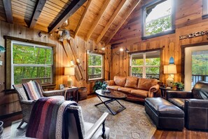 Smart TV, fireplace, stereo