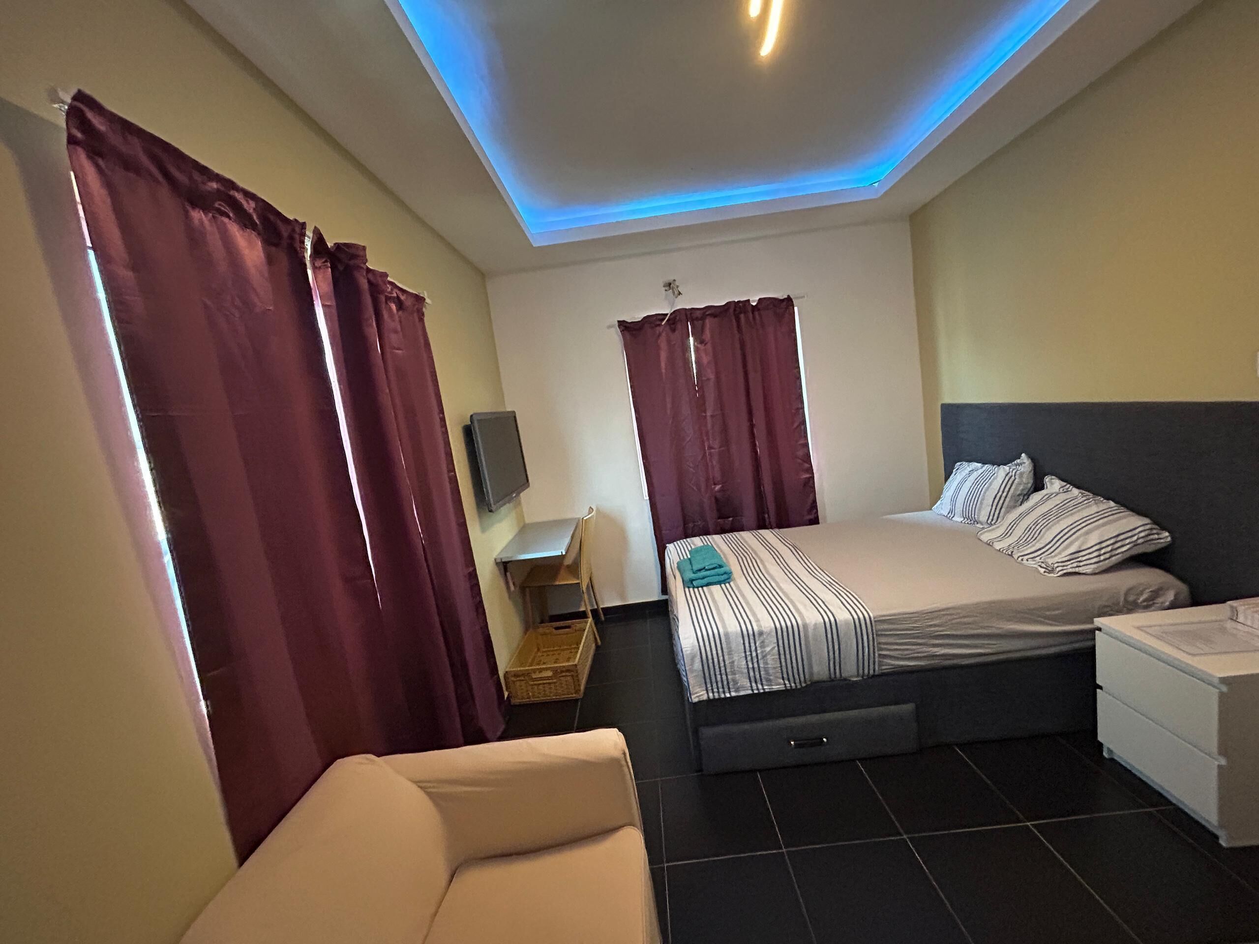 4 chambres, fer et planche à repasser, Wi-Fi