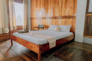 Standard Room, 2 Double Beds | Desk, soundproofing, free WiFi, bed sheets - Zaada Villa Dieng by Travelink (Kejajar)
