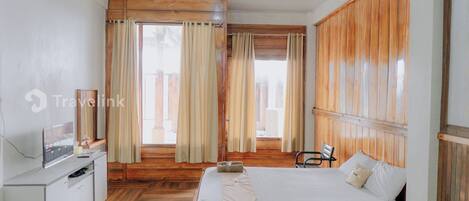 Habitación familiar doble, vistas a la colina | Wifi gratis