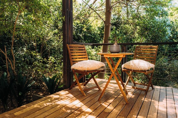 Classic Cabin, Garden View | Terrace/patio