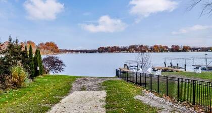 Charming 2-bedroom house in serene Coloma with AC, WiFi