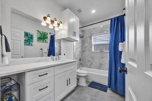 Hårføner og håndklær