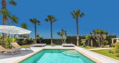 Villa Gina by BarbarHouse
