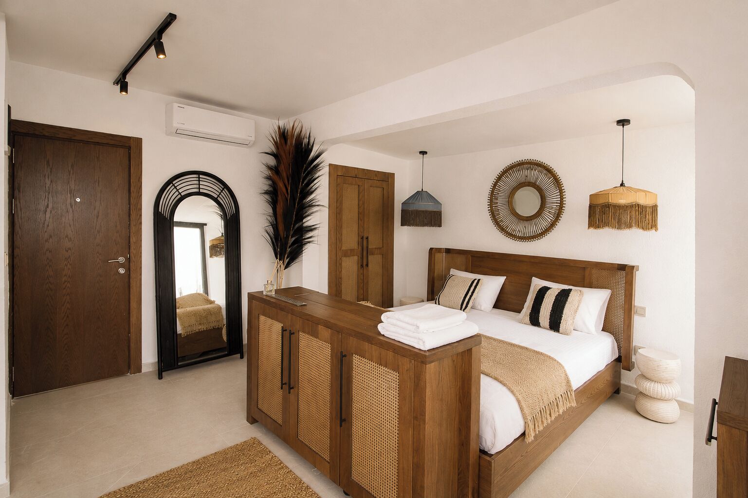 Quarto luxo, vista para o mar | Roupas de cama premium, camas Select Comfort, frigobar, escrivaninha