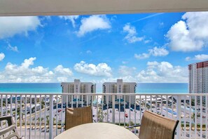 Leilighet, 1 kingsize-seng med sovesofa (Laketown Wharf 1116) | Utendørsservering