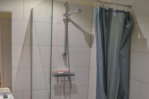 Departamento | Baño | Regadera, amenidades de baño gratuitas, secadora de cabello, toallas