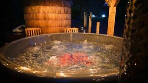 Kabin | Bathtub spa outdoor