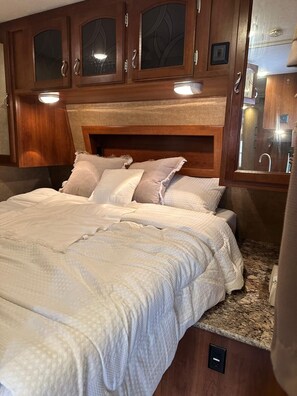 2 bedrooms - RV Rental on Spacious Property (Kissimmee)