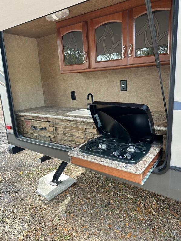 Property grounds - RV Rental on Spacious Property (Kissimmee)