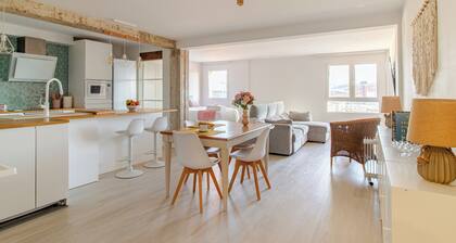 ✨🏡 Luxury and comfort next to the fishing district ⚓🐟