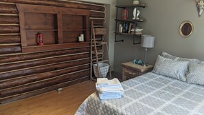 2 soverom, skrivebord, wi-fi (inkludert) og sengetøy