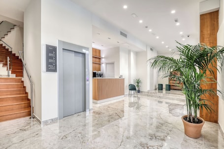 Lobby. Vomero High Hotel
