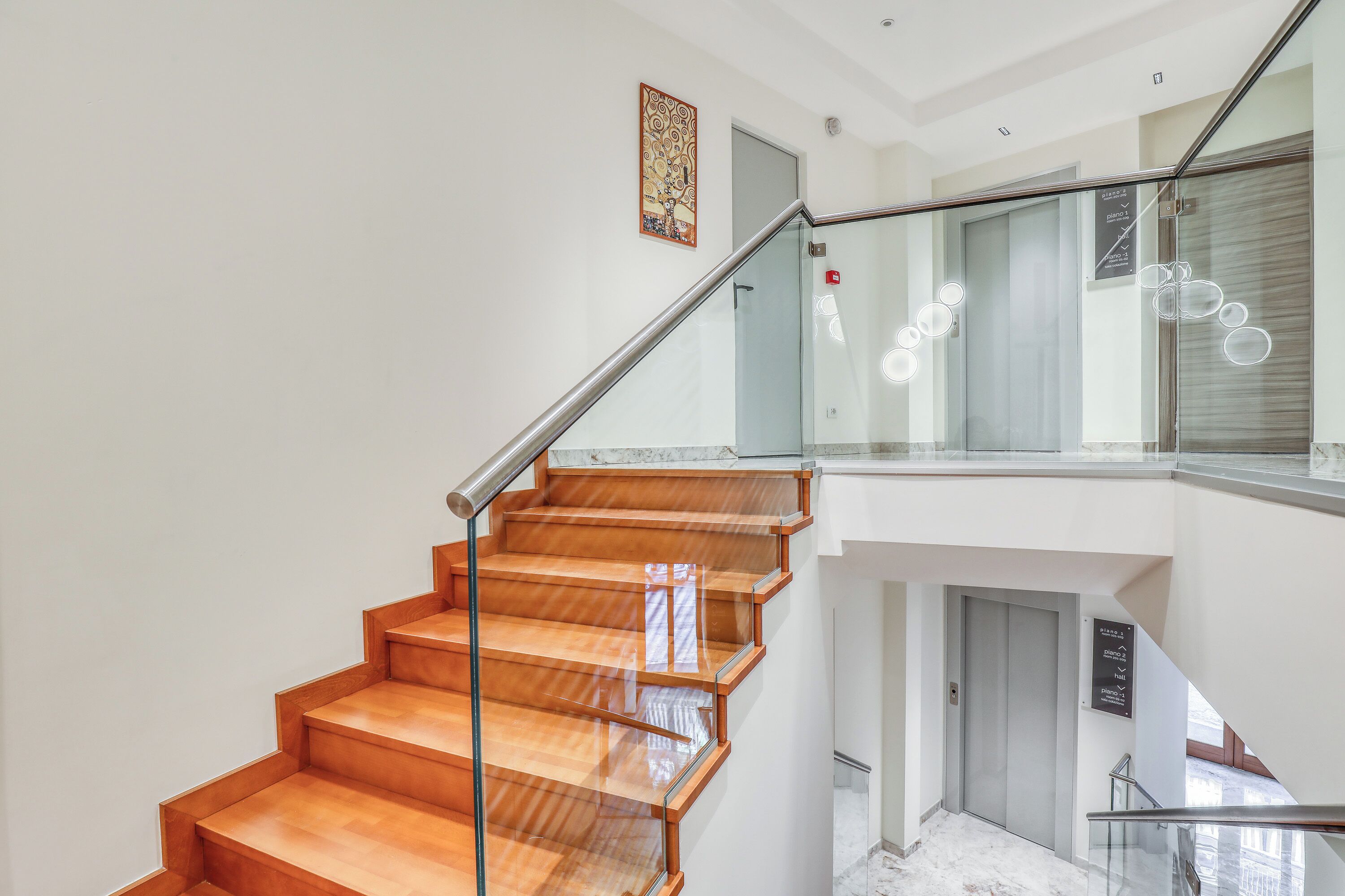 Handläufe an den Treppen