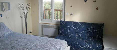 Desk, iron/ironing board, free WiFi, bed sheets